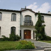 Rolling Hills Stables