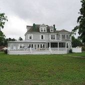 Lodgecliff Bed & Breakfast