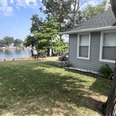 Waterfront Neighborhood in Quaint Neighborhood