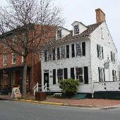 Tharpe Antiques & Decorative Arts