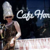 Cafe Hon