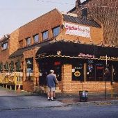 Mother's Federal Hill Grille