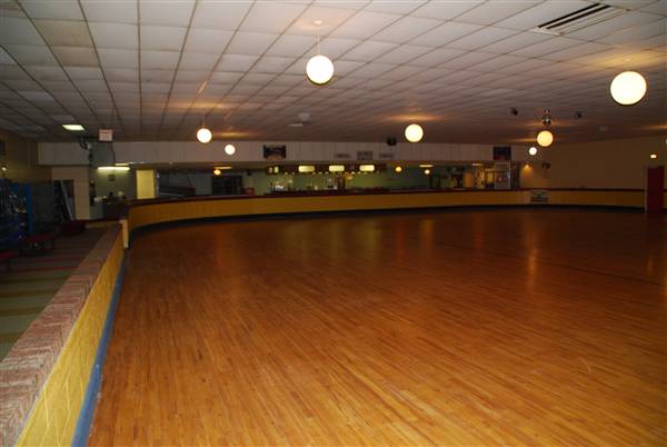 Pasadena Roller  Skating Rink (8/31/2010)