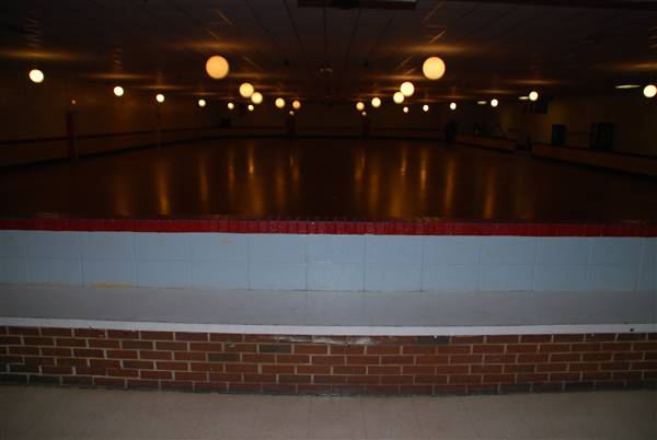 Pasadena Roller  Skating Rink (8/31/2010)