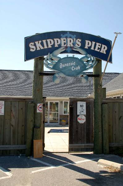 Skipper's Pier Restaurant & Barnacles Dock Bar