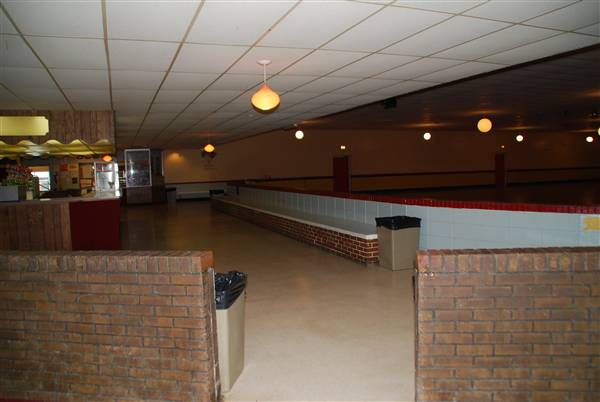 Pasadena Roller  Skating Rink (8/31/2010)