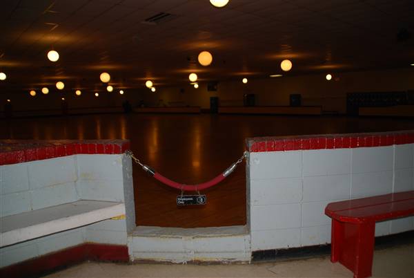 Pasadena Roller  Skating Rink (8/31/2010)